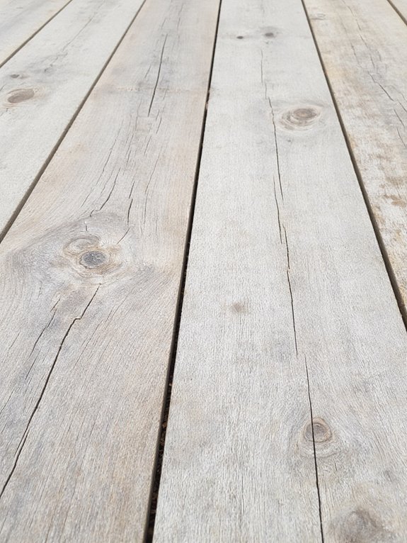 shiplap wood planks benefits